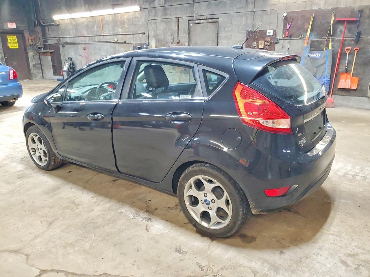 2011 FORD Fiesta