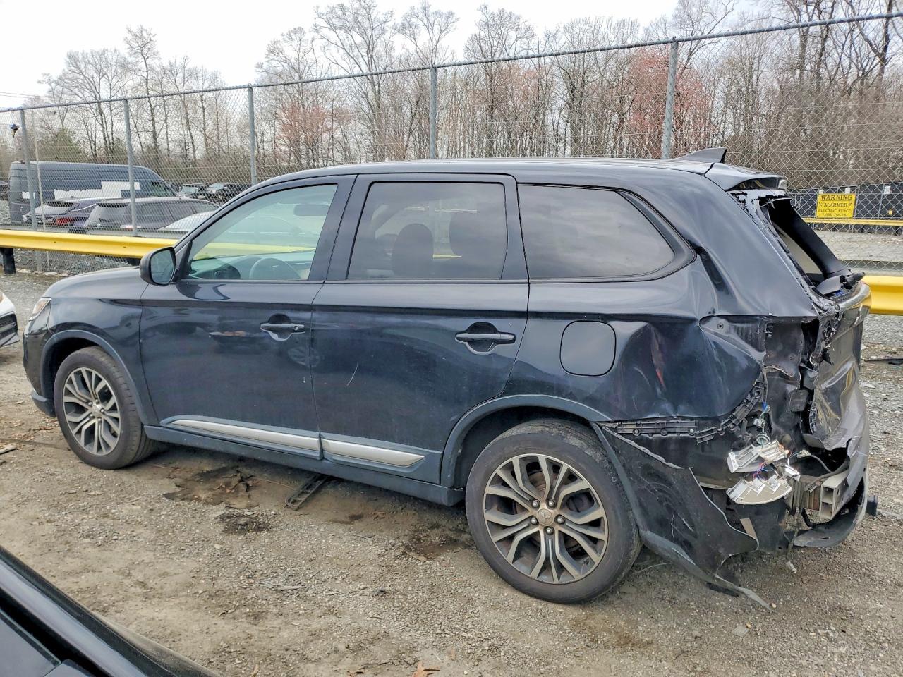 2017 MITSUBISHI outlander