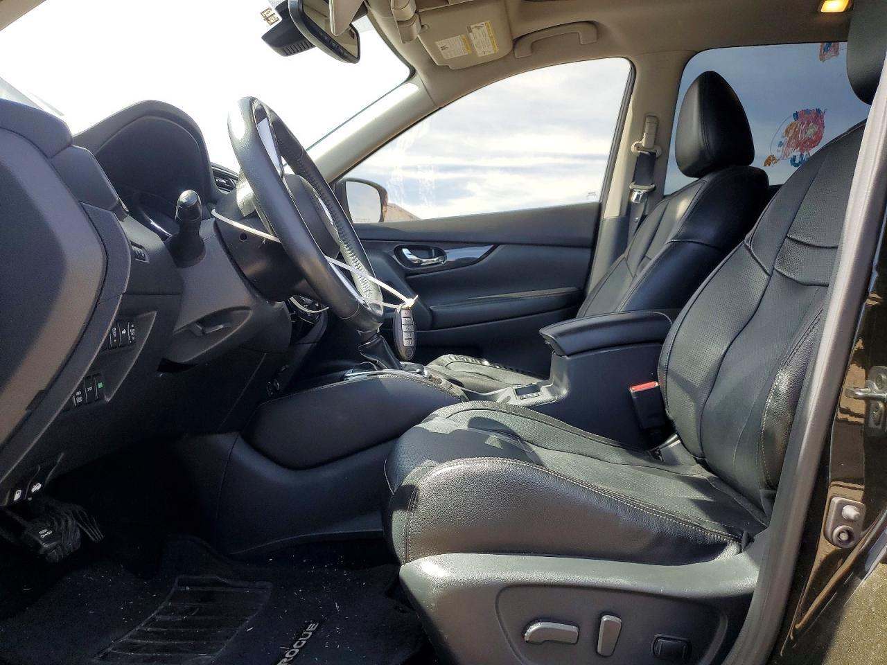 2017 NISSAN ROGUE