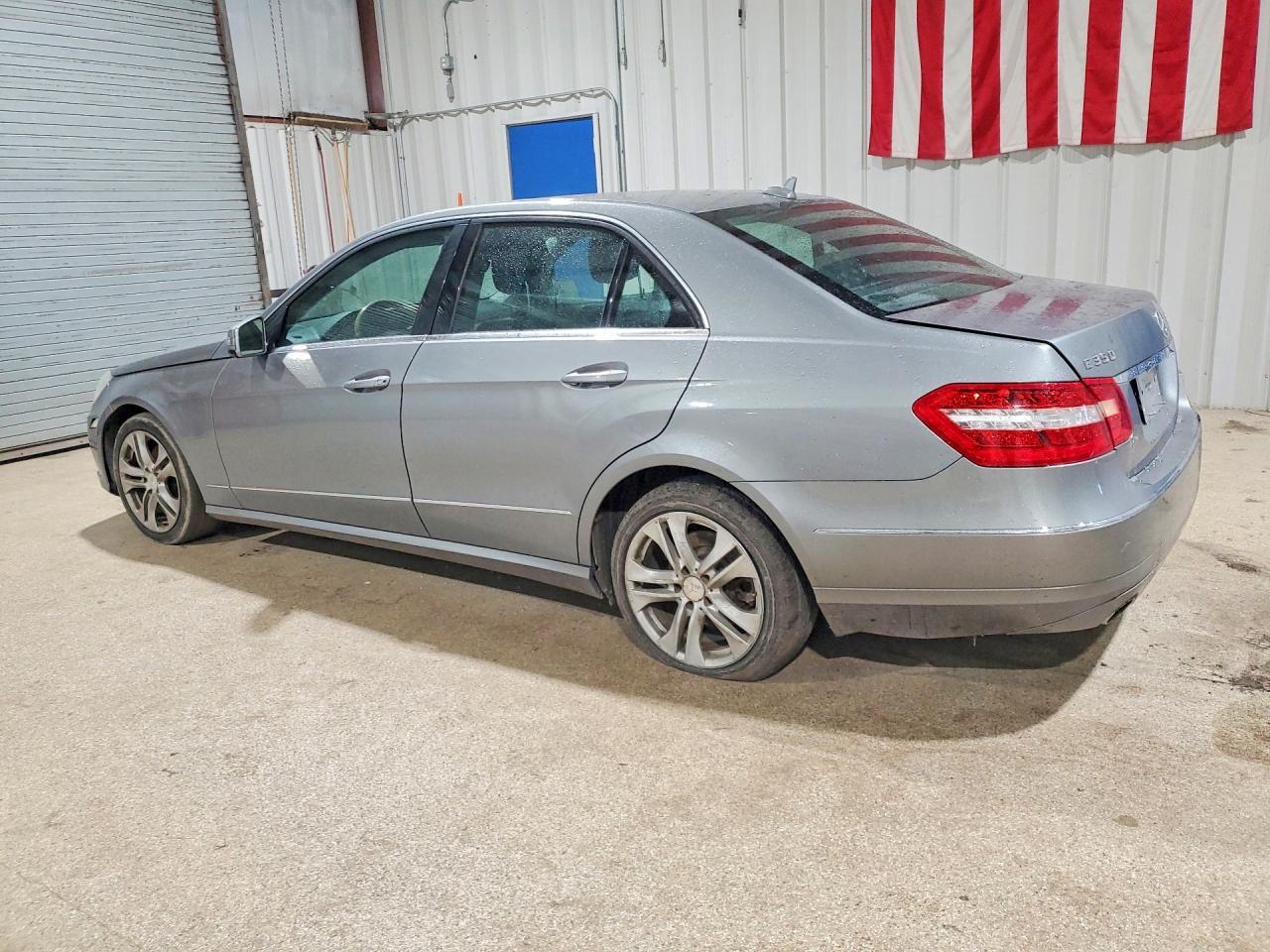 2011 MERCEDES-BENZ E-Class