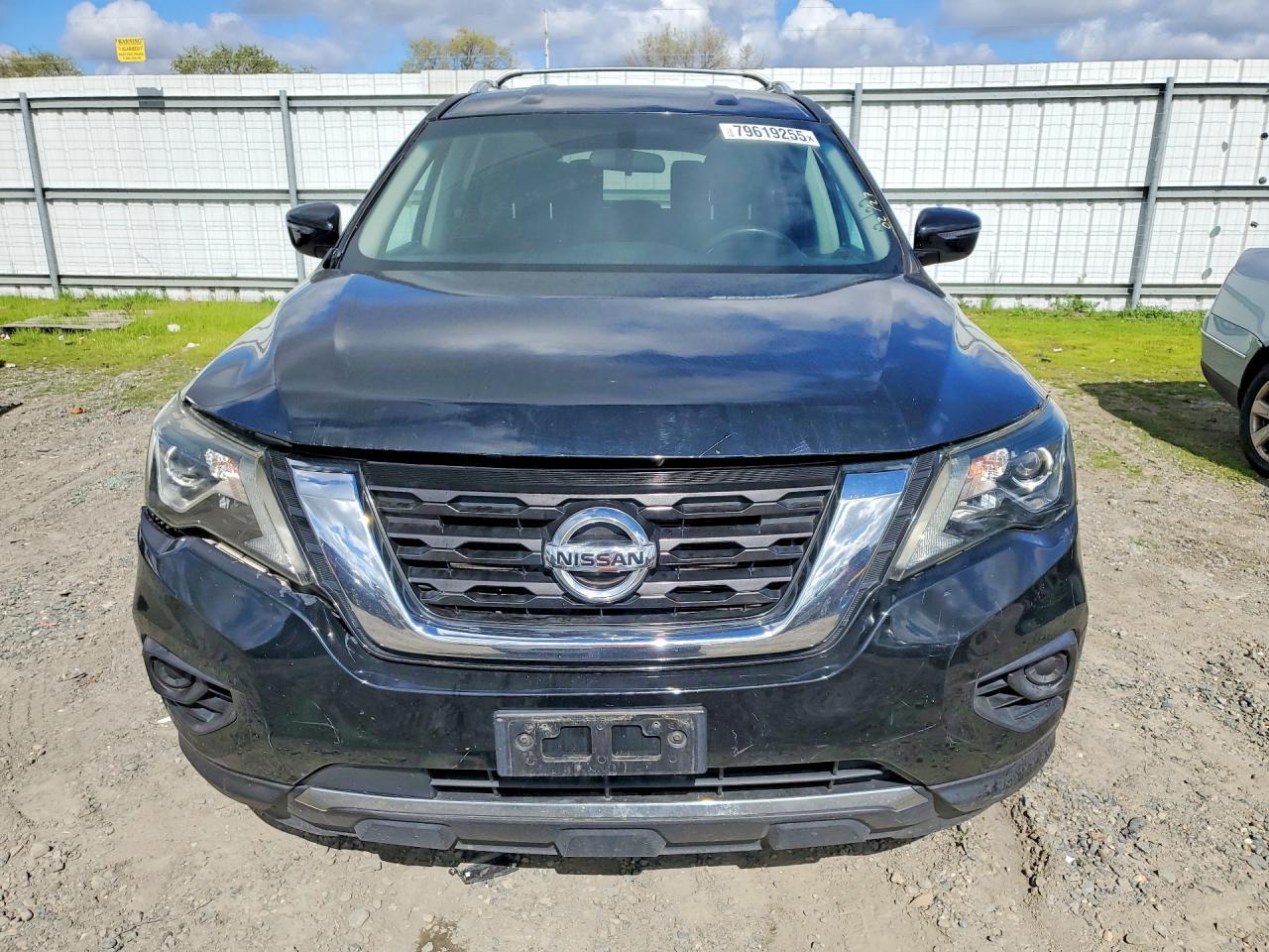 2017 NISSAN PATHFINDER