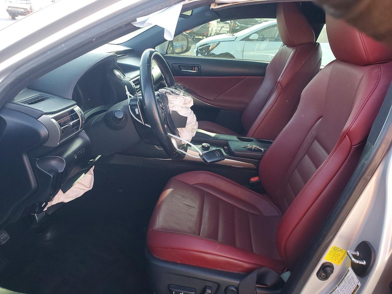 2016 LEXUS IS 200t