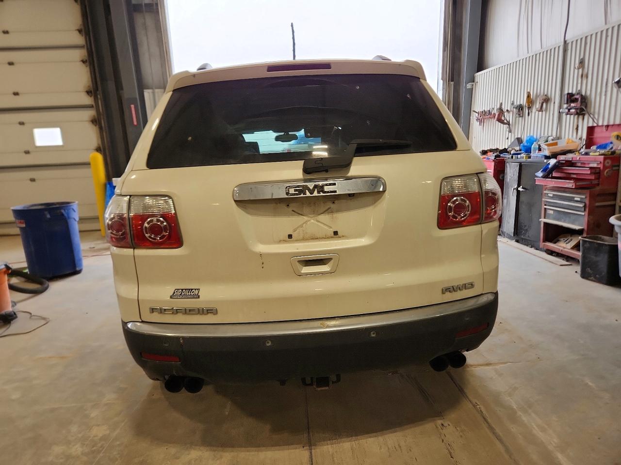 2011 GMC ACADIA