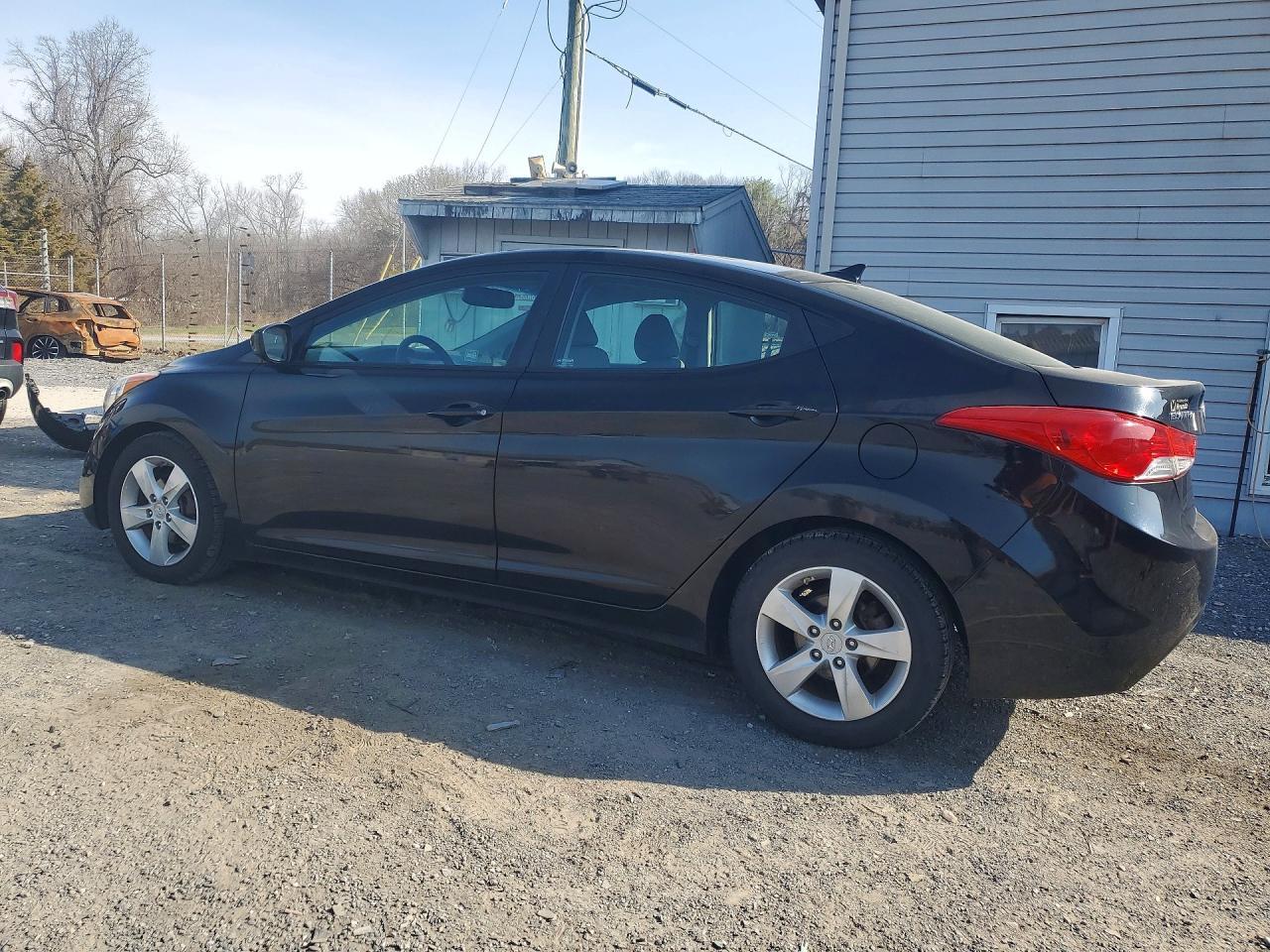 2012 HYUNDAI ELANTRA