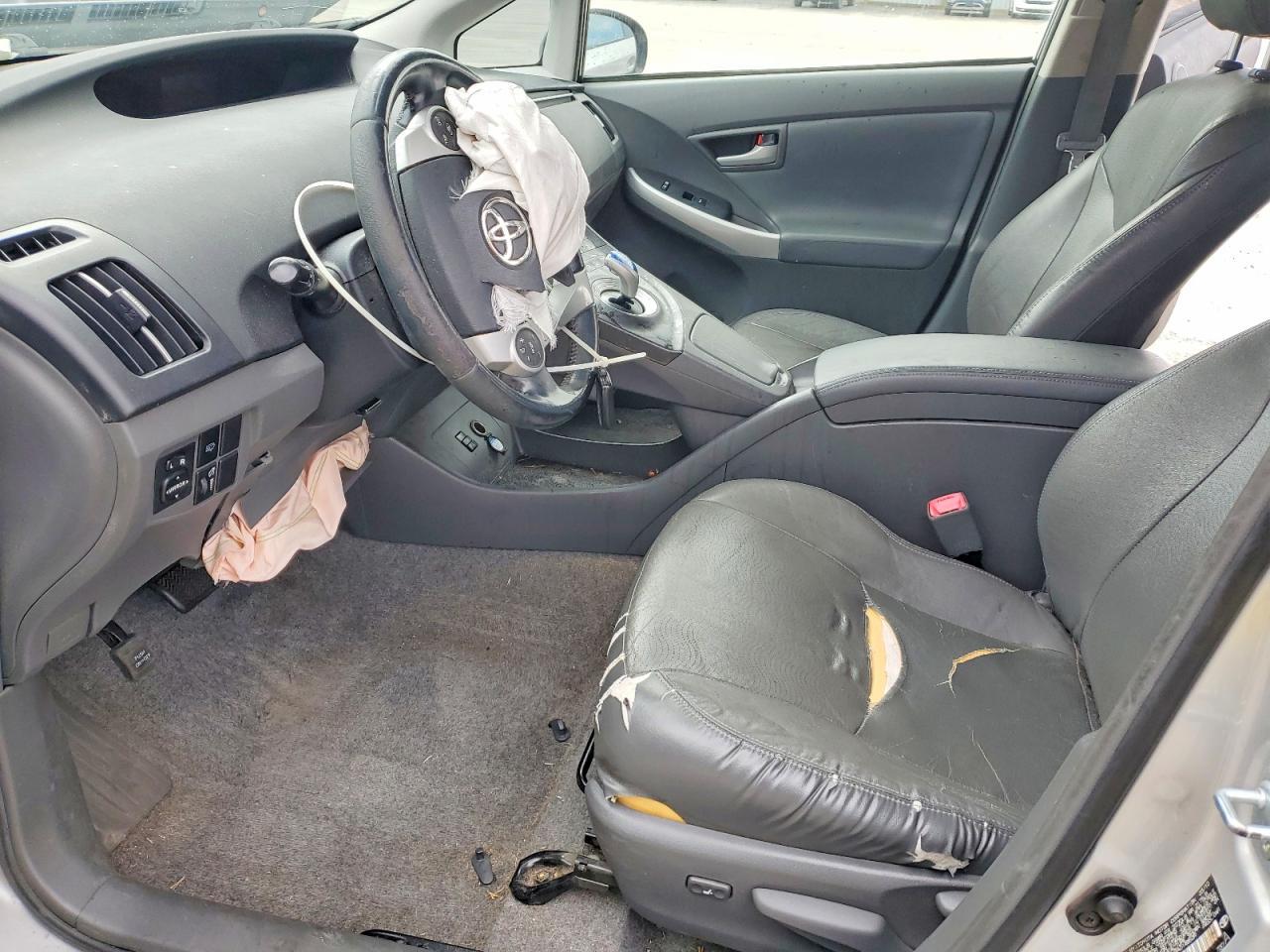 2010 TOYOTA PRIUS V