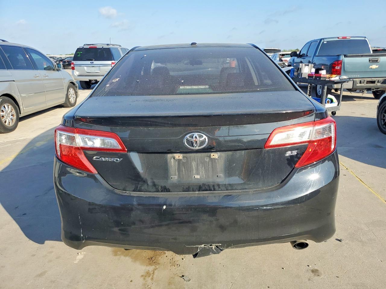 2012 TOYOTA CAMRY