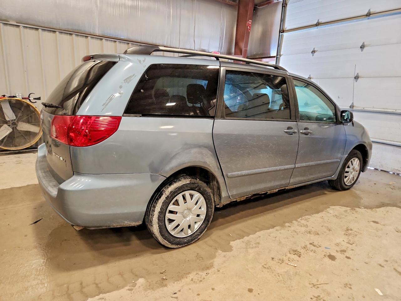 2007 TOYOTA SIENNA