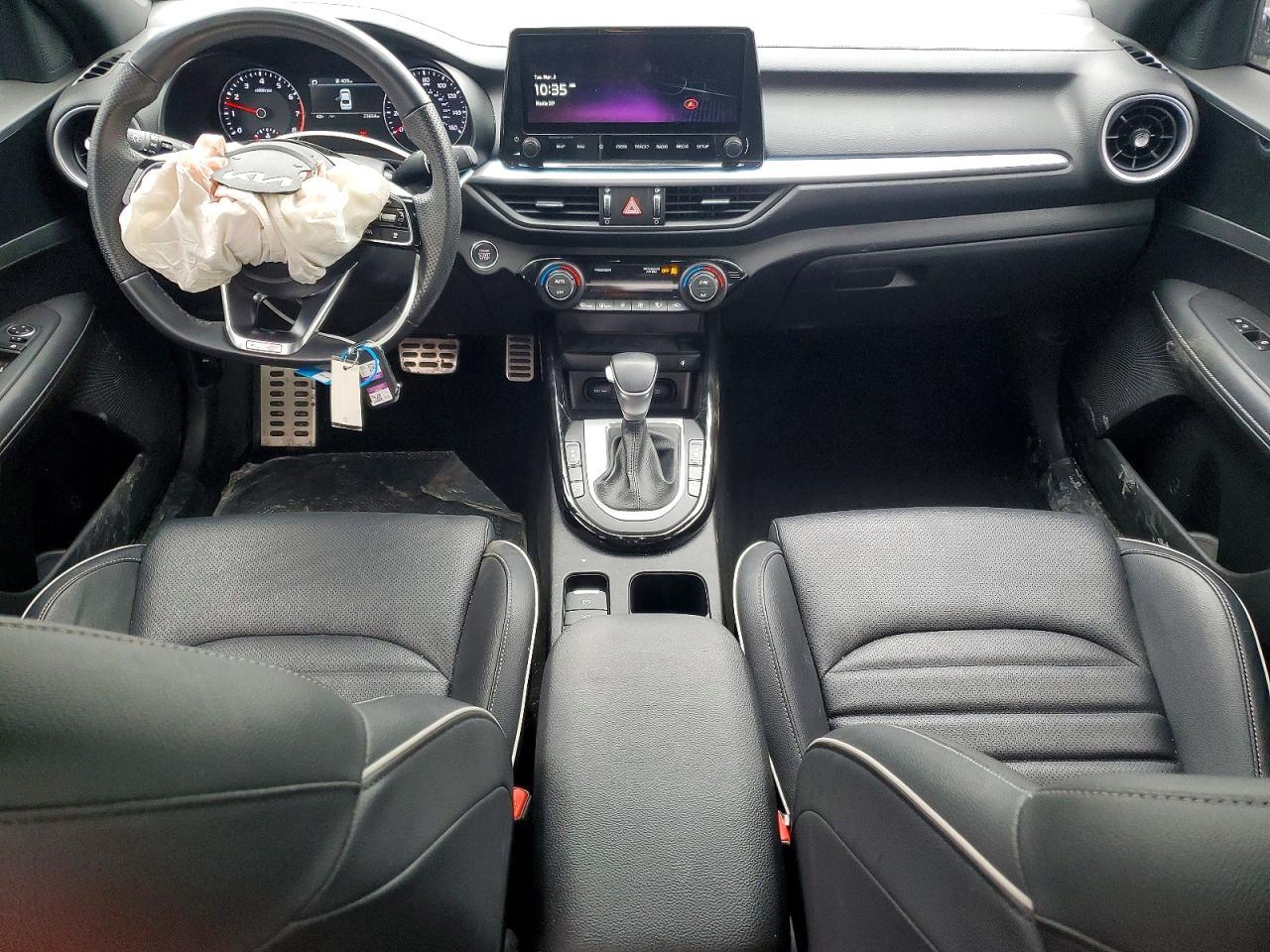 2023 KIA FORTE