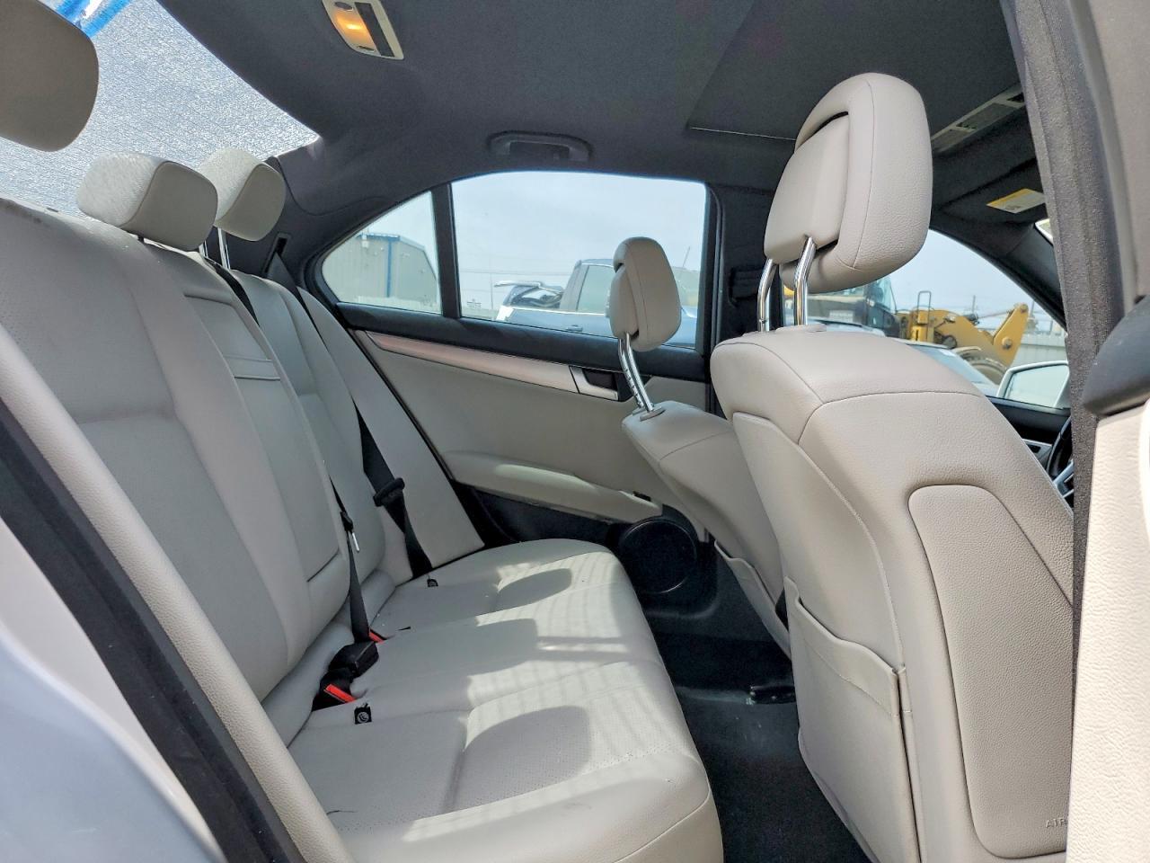 2012 MERCEDES-BENZ C-CLASS