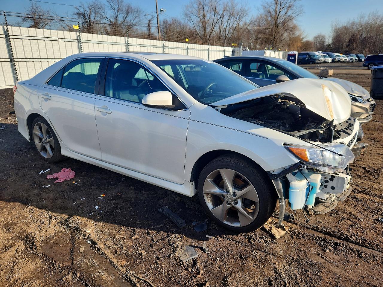 2012 TOYOTA CAMRY