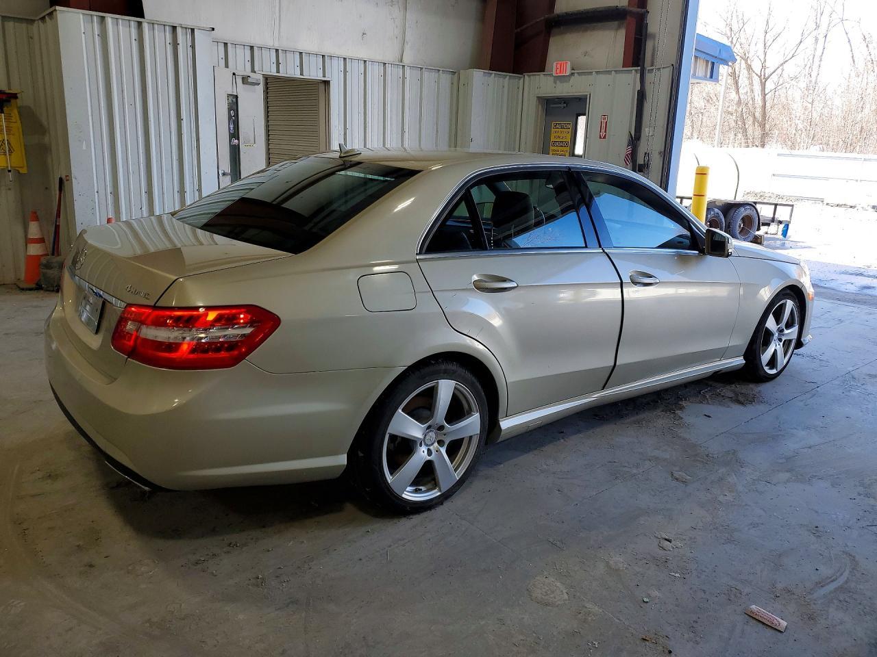 2010 MERCEDES-BENZ E-Class