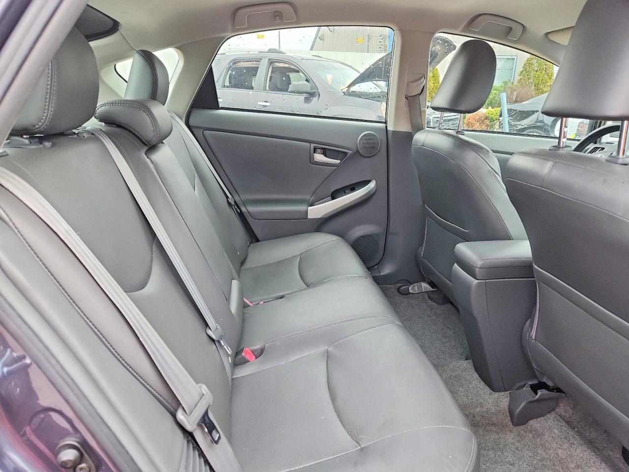 2011 TOYOTA PRIUS