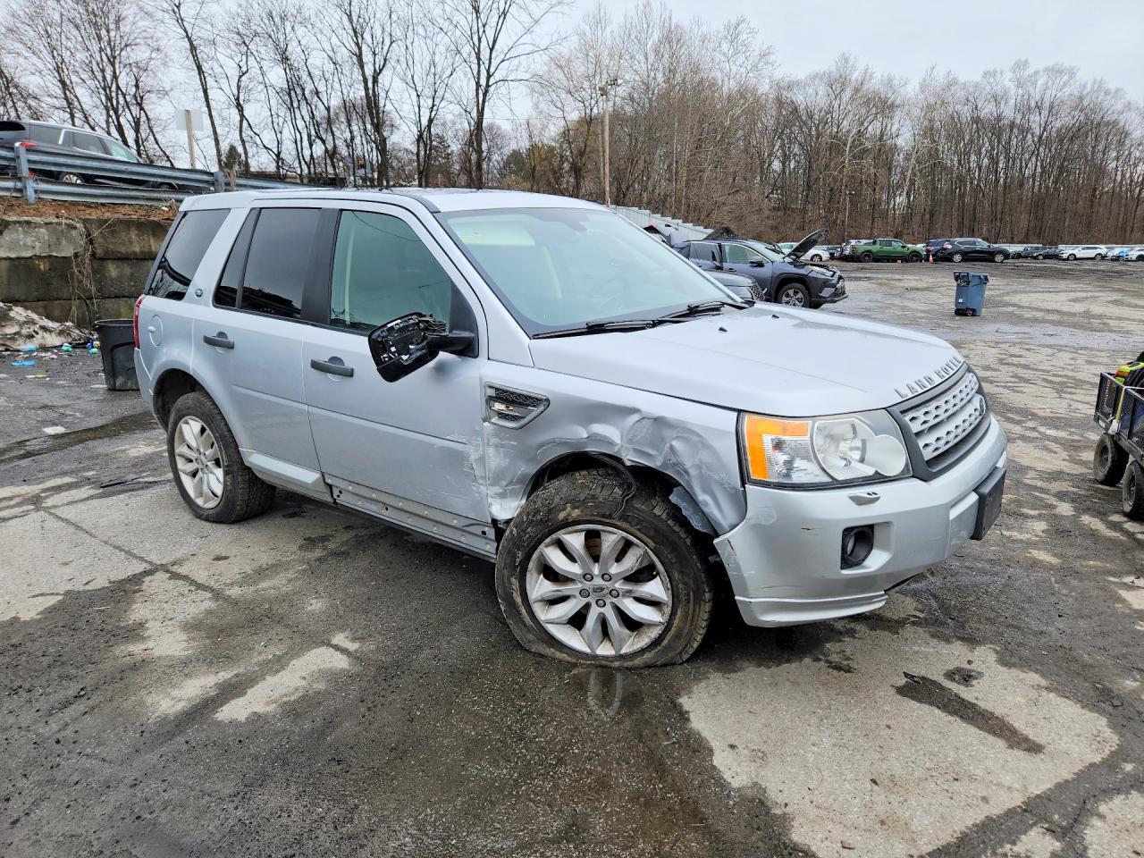 2011 LAND ROVER LR2