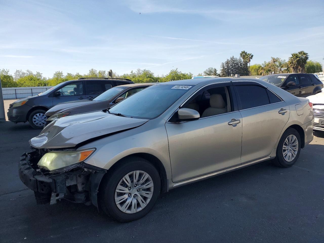2014 TOYOTA CAMRY