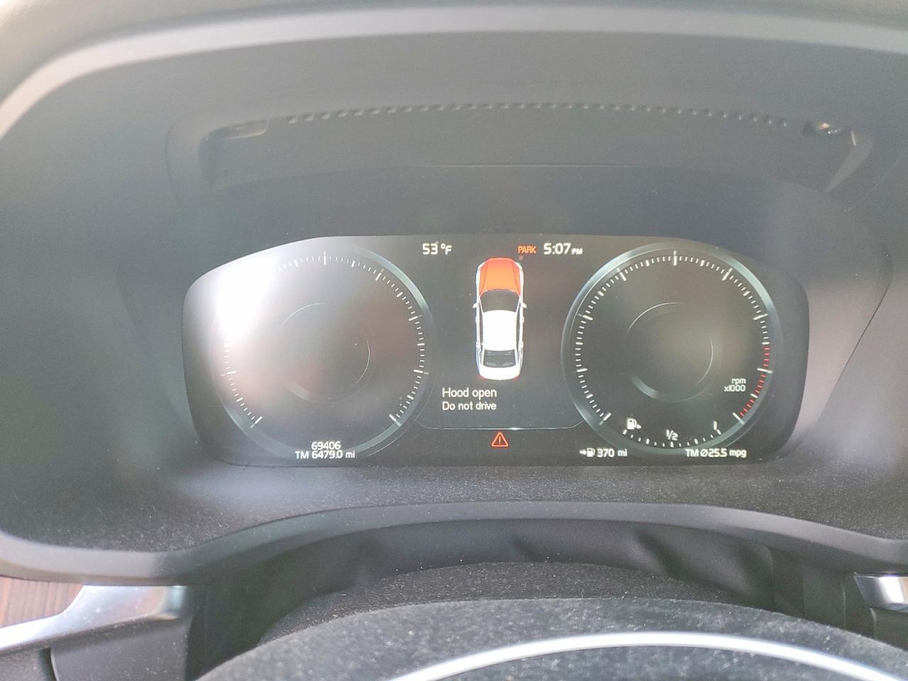 2022 VOLVO S60