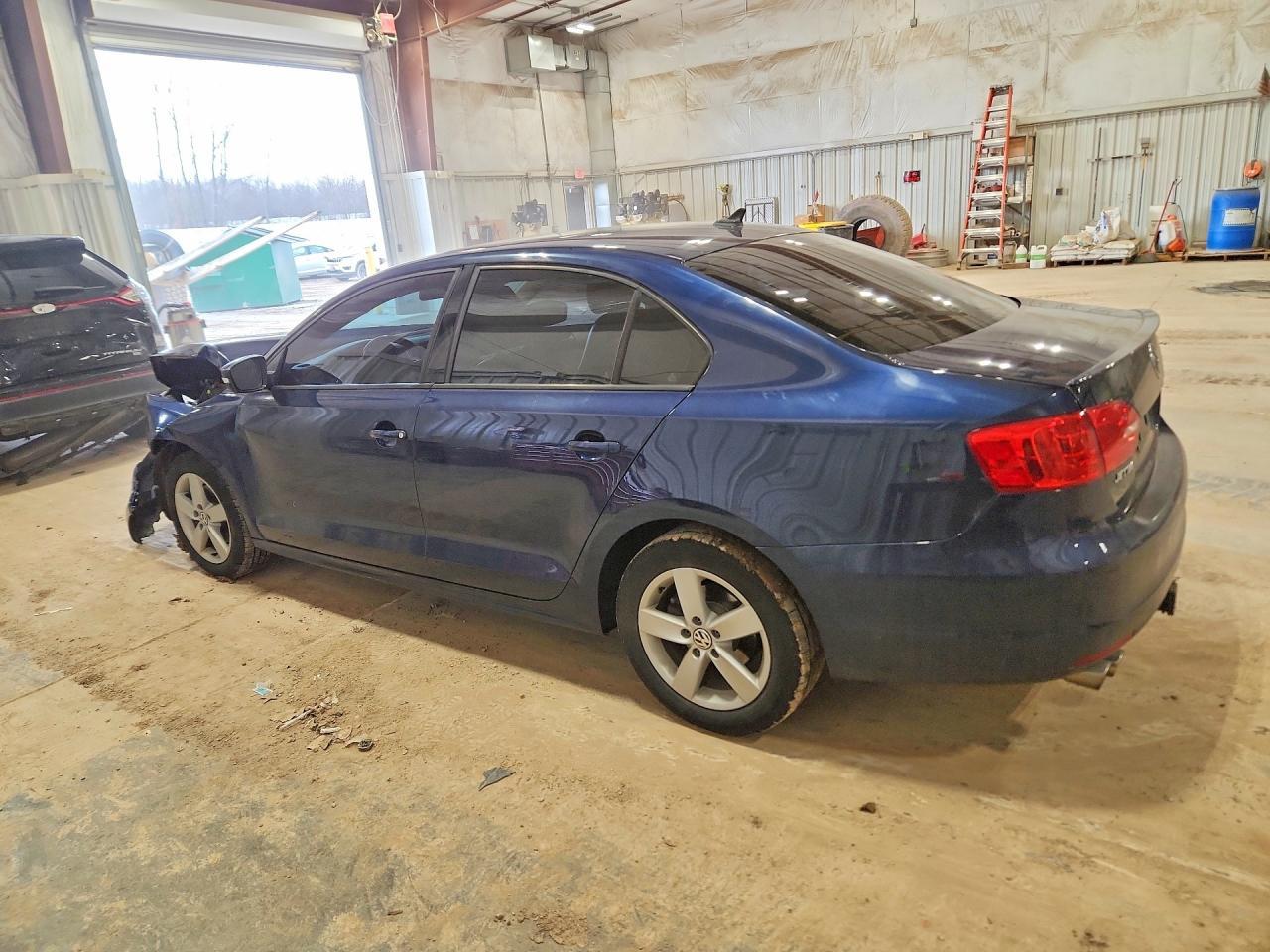 2011 VOLKSWAGEN JETTA