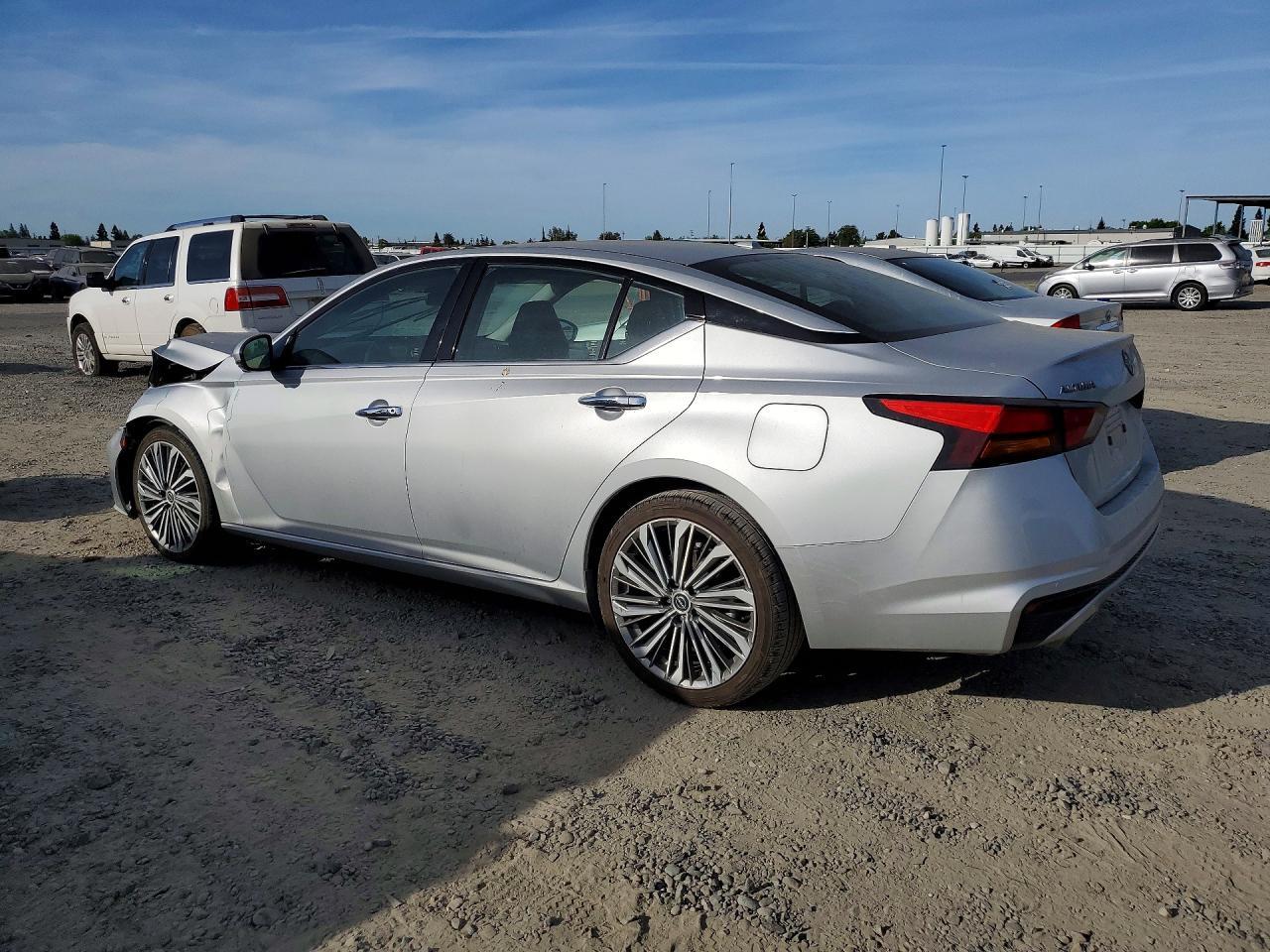 2023 NISSAN ALTIMA