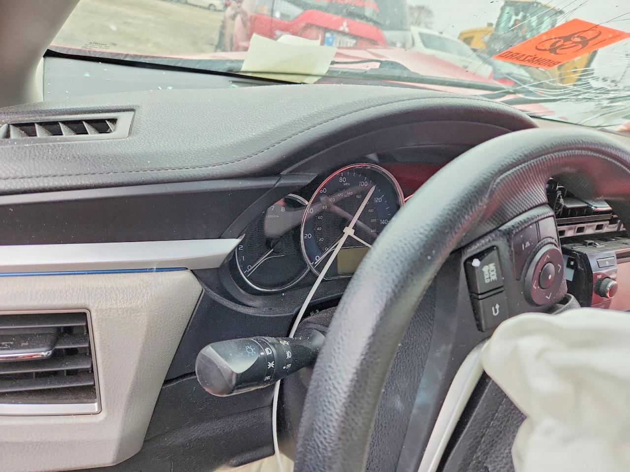 2015 TOYOTA COROLLA