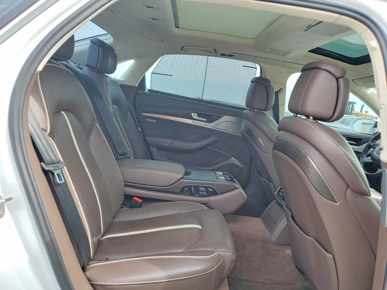 2015 AUDI A8