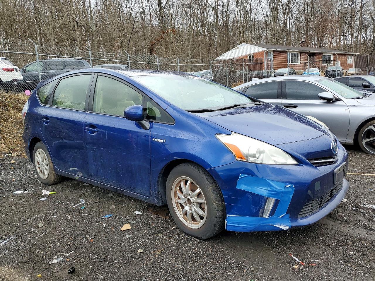 2012 TOYOTA PRIUS V