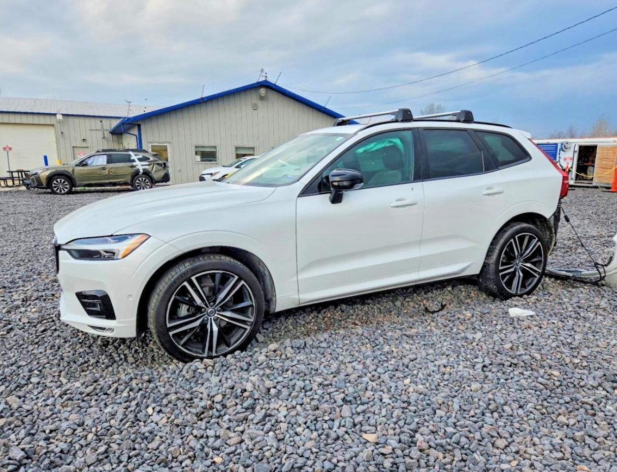 2021 VOLVO XC60