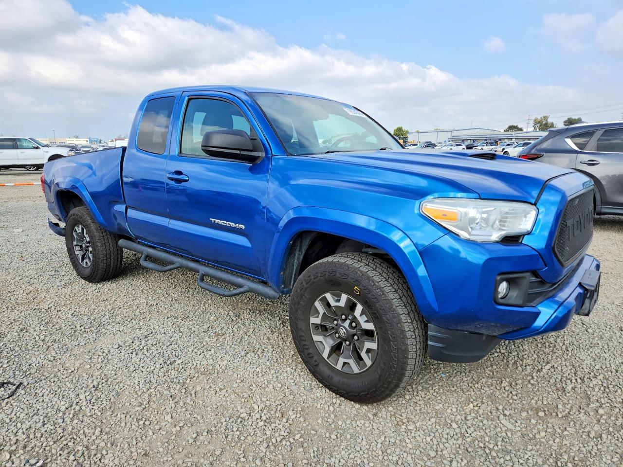 2016 TOYOTA TACOMA