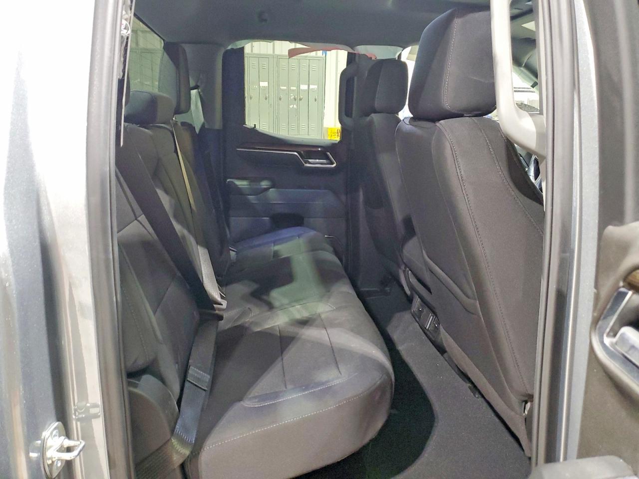 2025 CHEVROLET Silverado