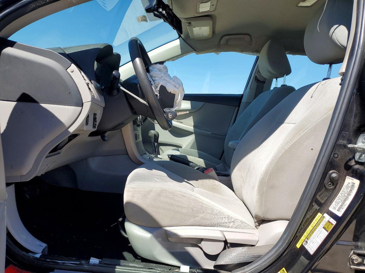 2013 TOYOTA COROLLA