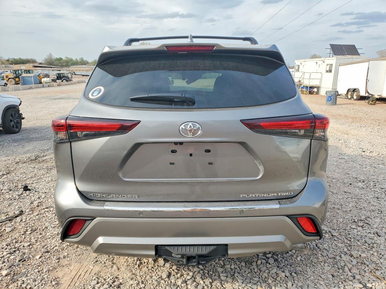 2025 TOYOTA HIGHLANDER