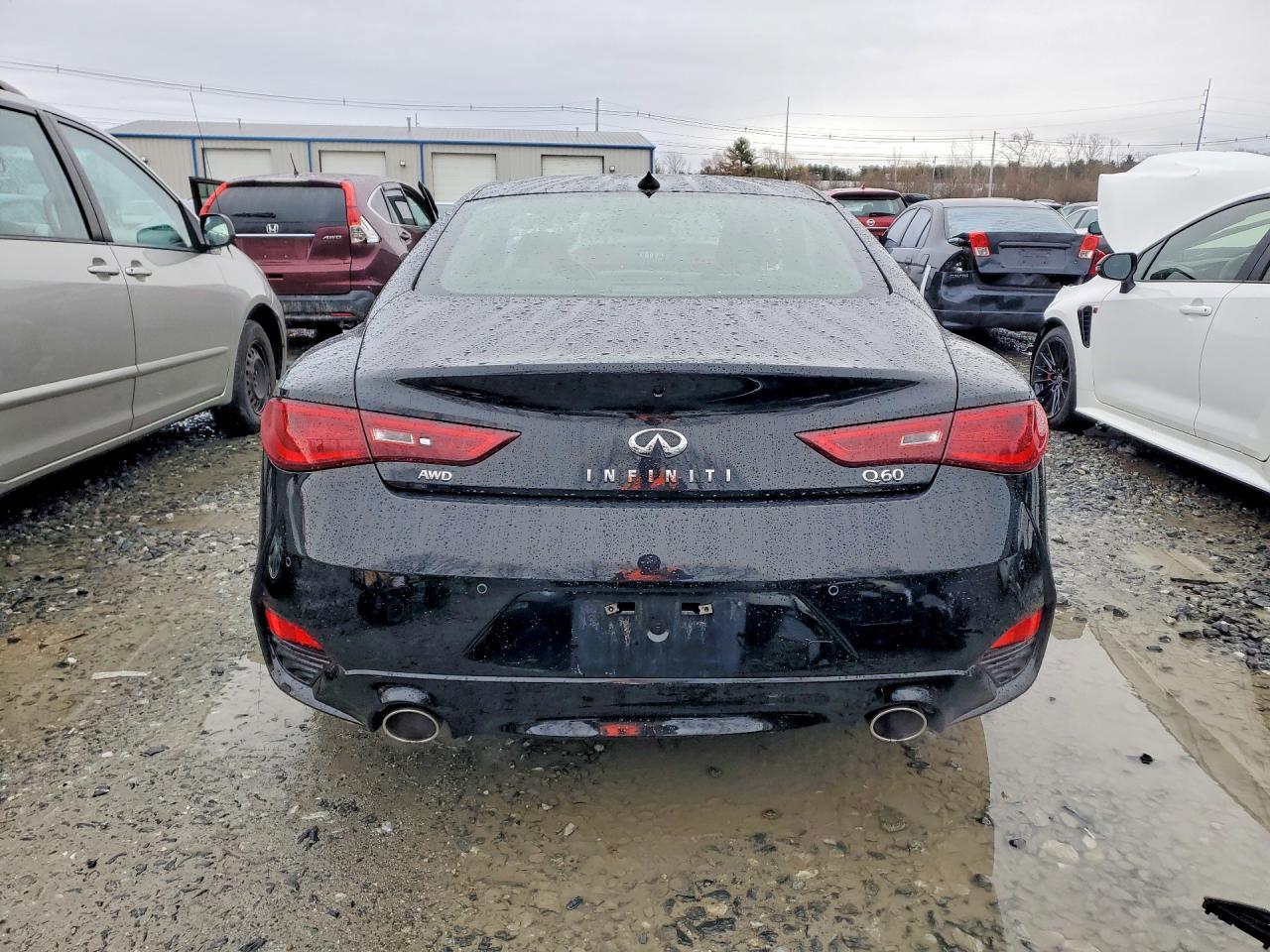 2017 INFINITI Q60