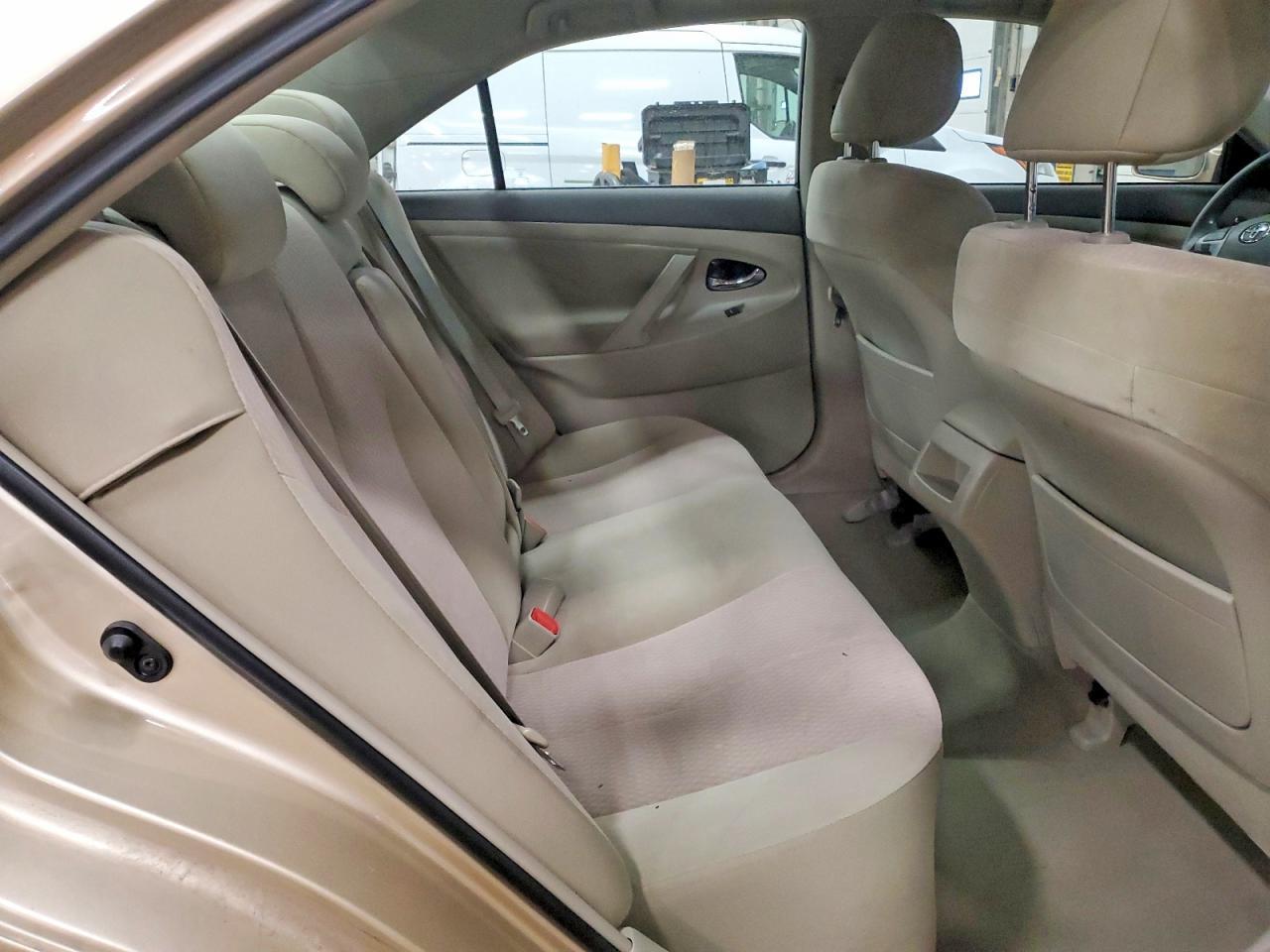 2011 TOYOTA CAMRY