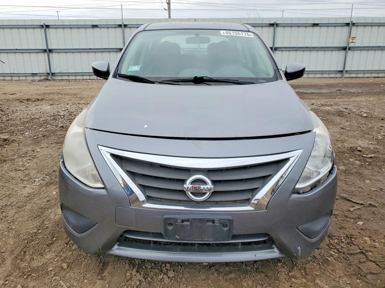2017 NISSAN VERSA