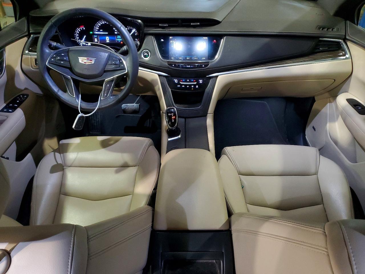 2017 CADILLAC XT5