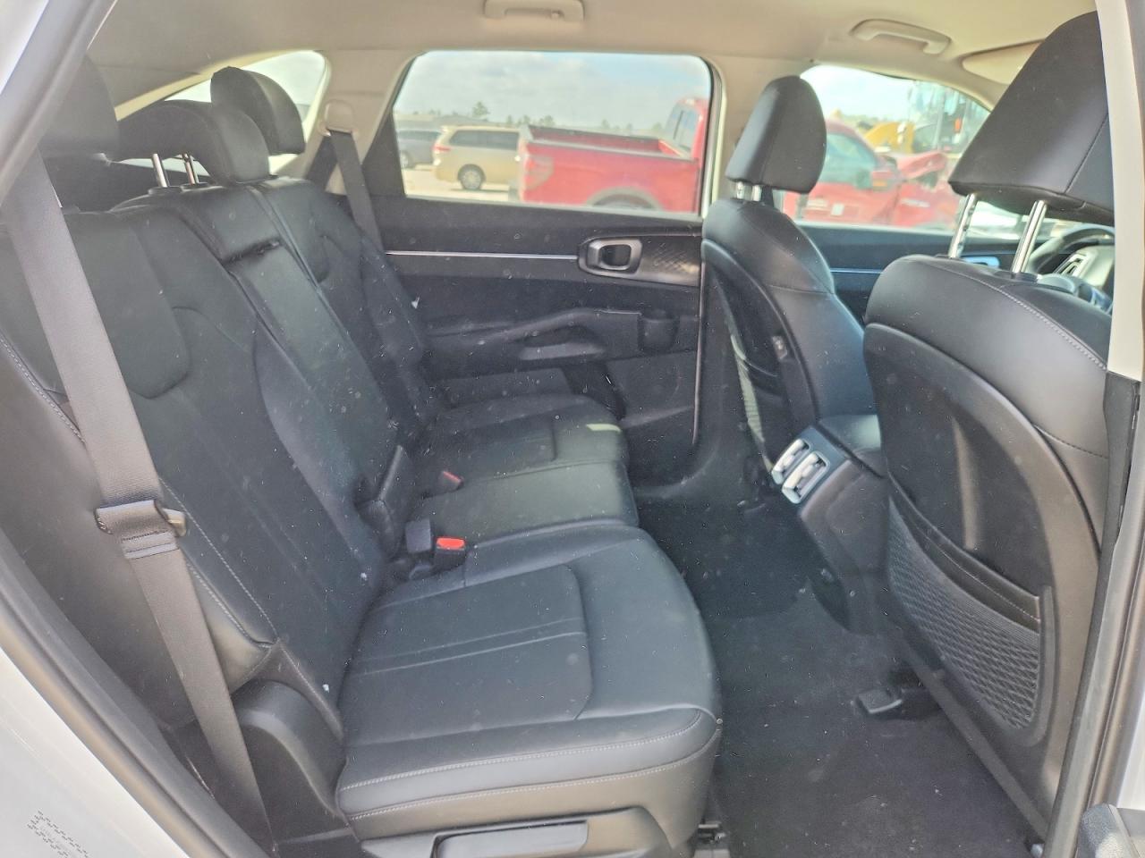2025 KIA SORENTO