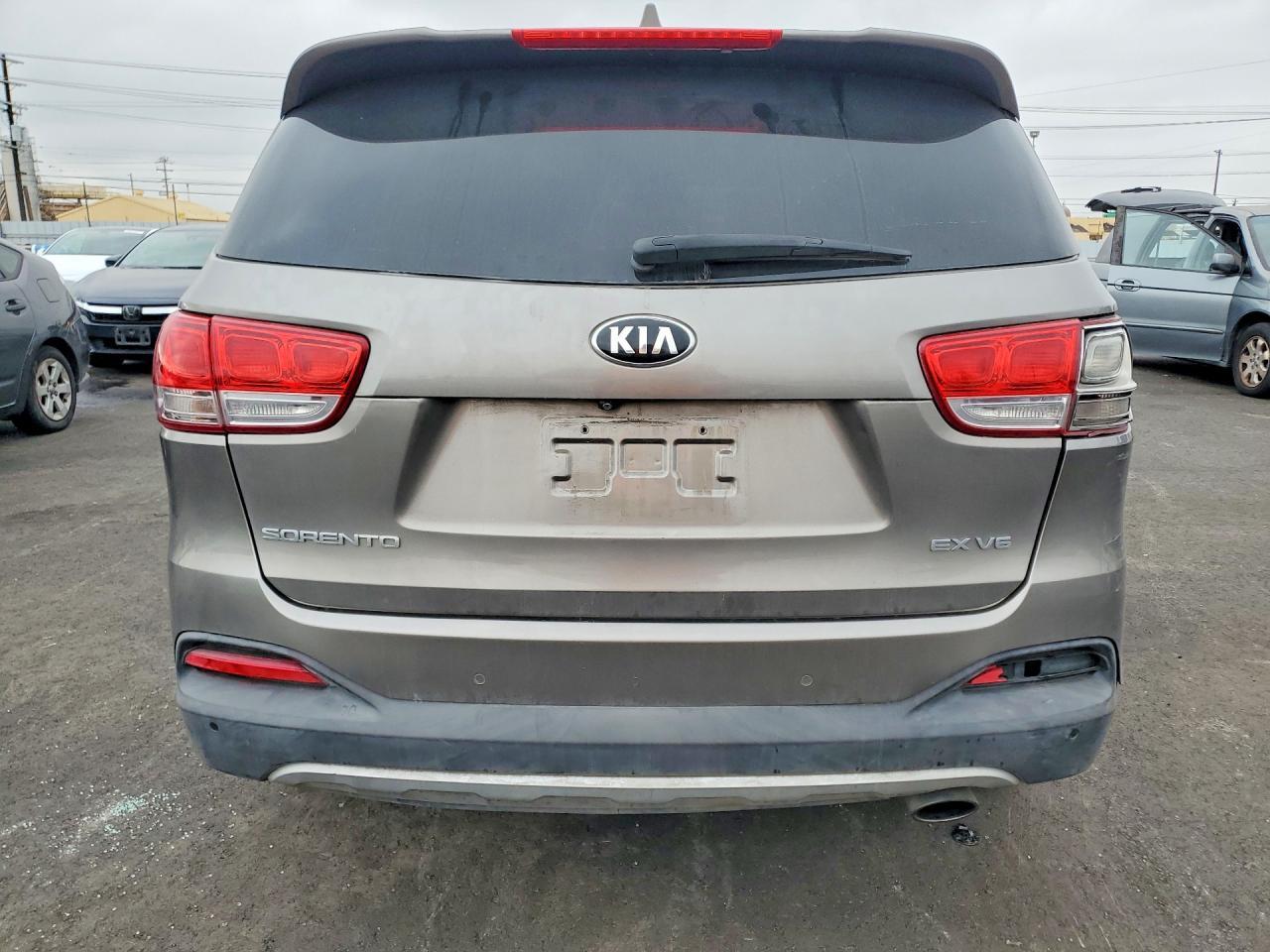 2016 KIA SORENTO