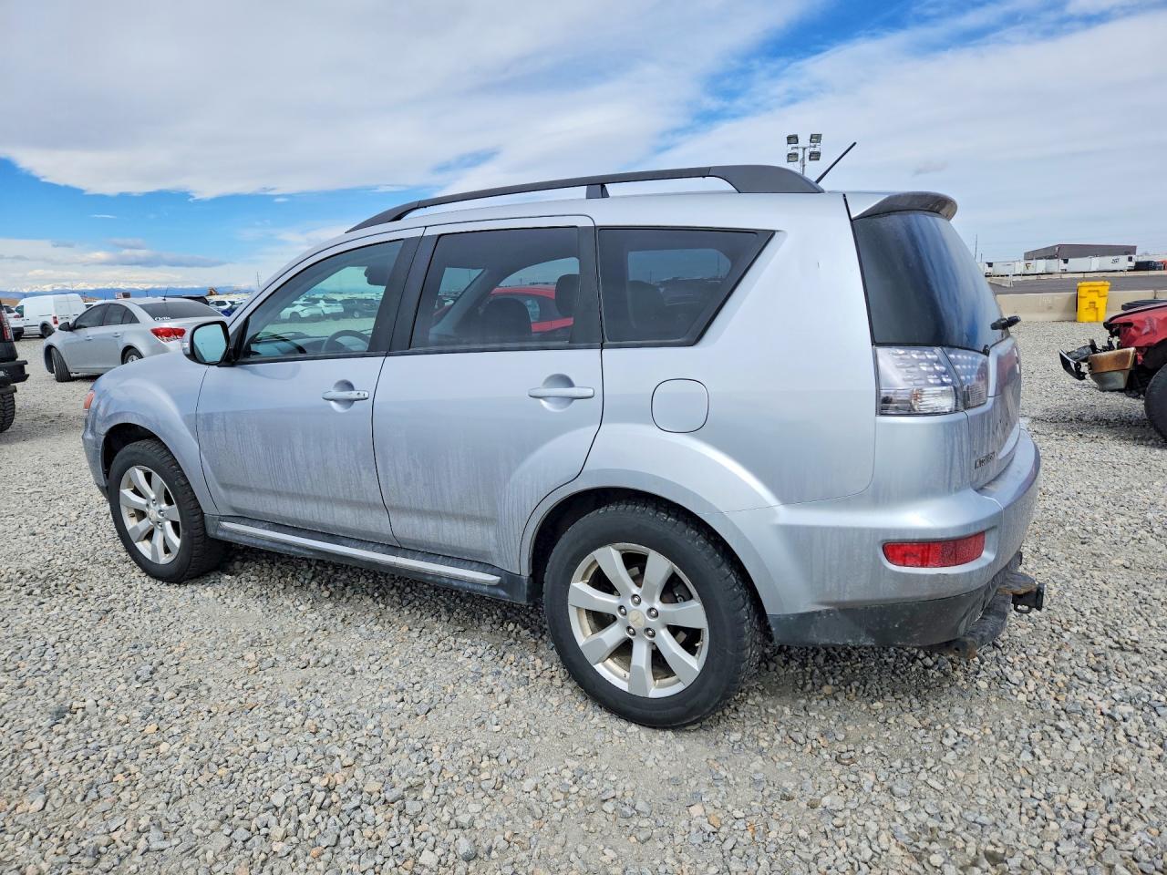 2010 MITSUBISHI outlander