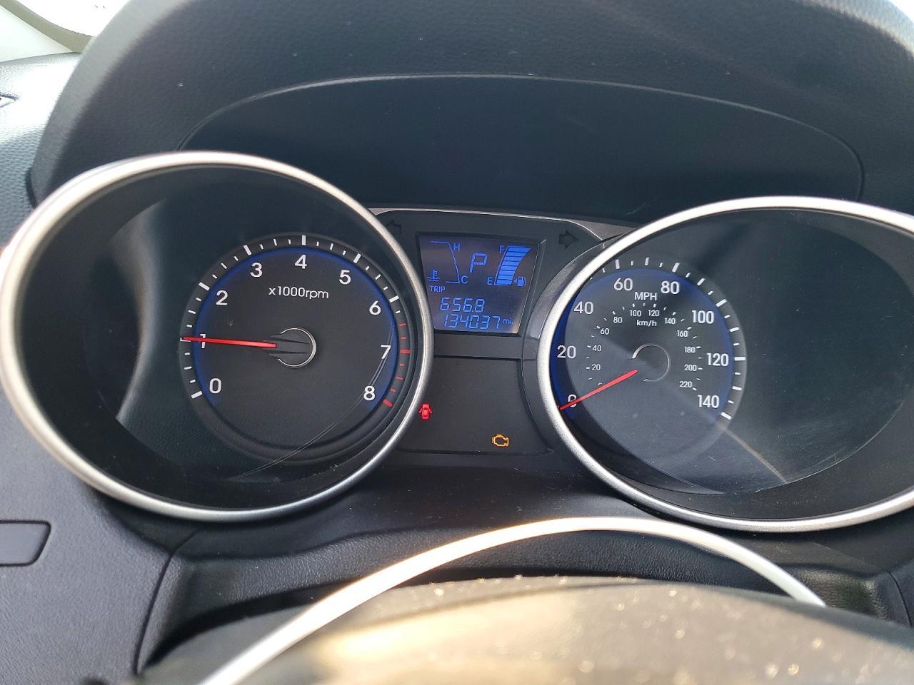 2015 HYUNDAI TUCSON