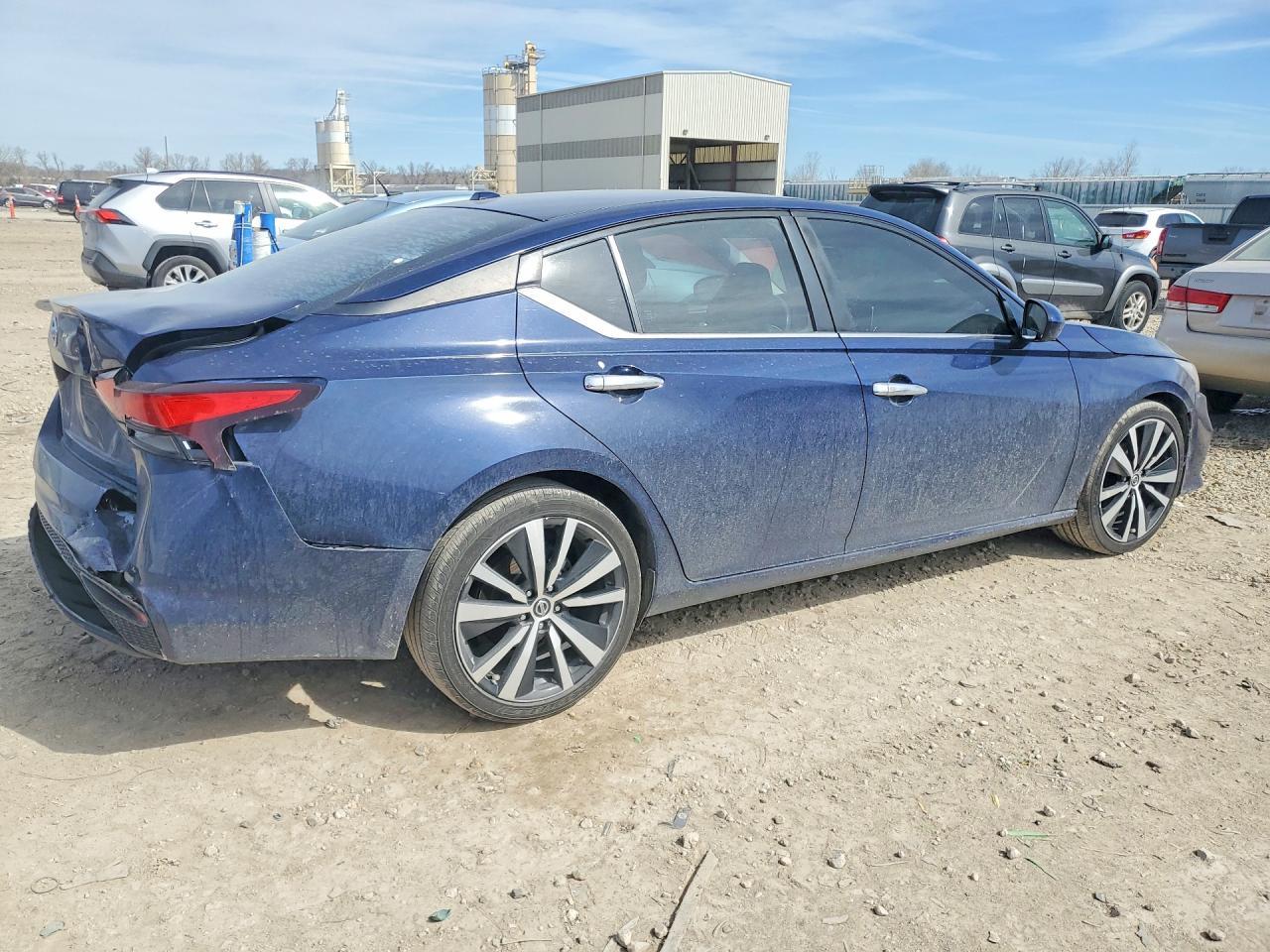 2019 NISSAN ALTIMA