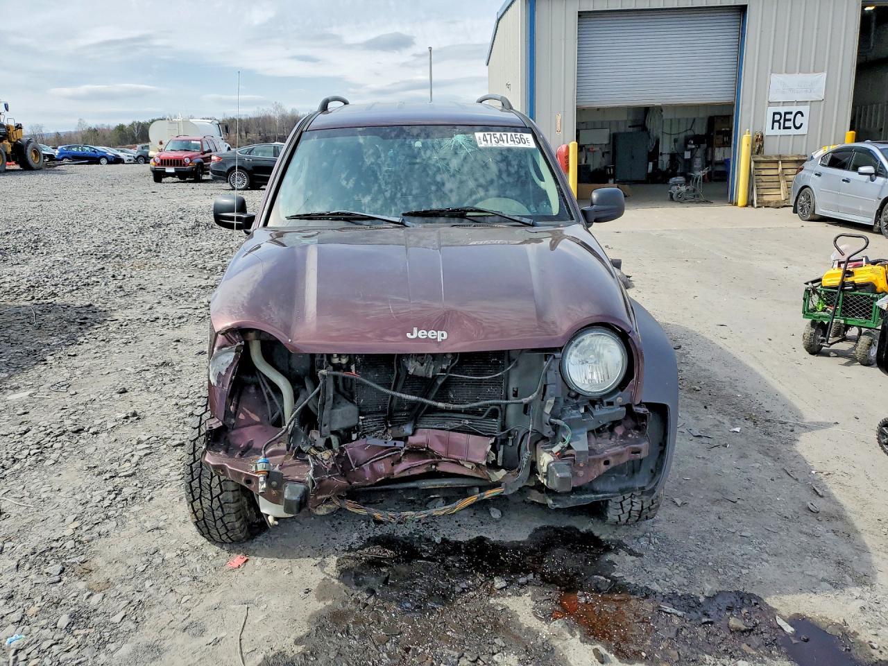 2004 JEEP Liberty