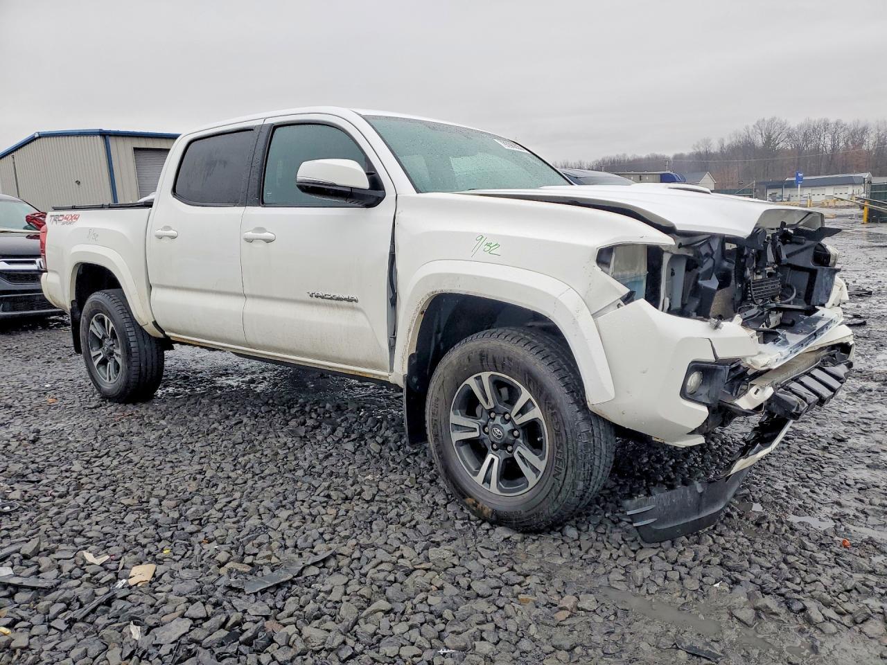 2016 TOYOTA TACOMA