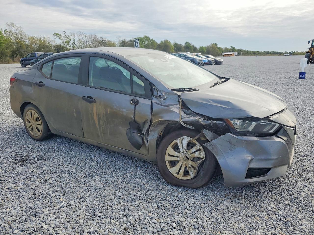 2022 NISSAN VERSA