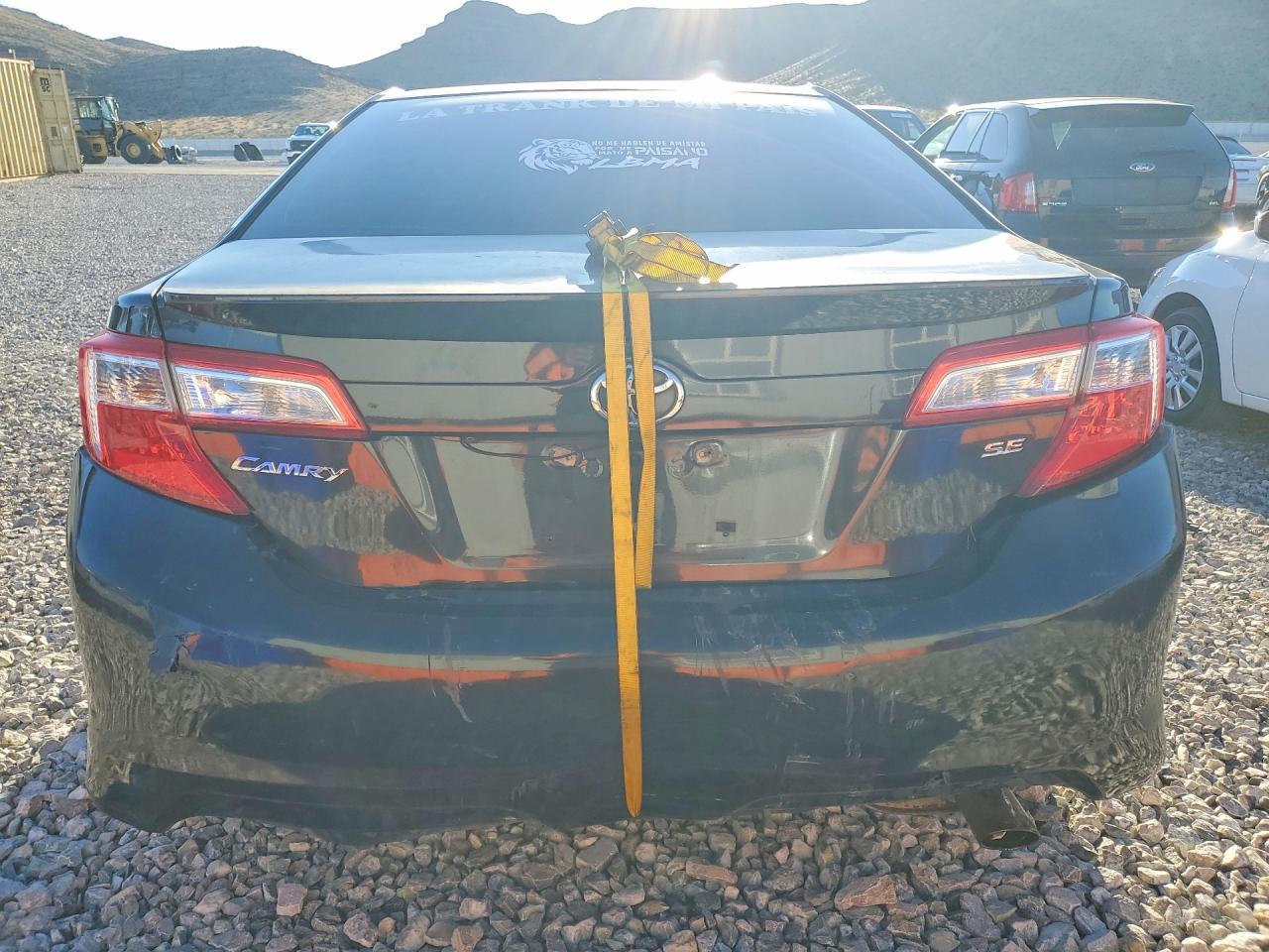 2014 TOYOTA CAMRY