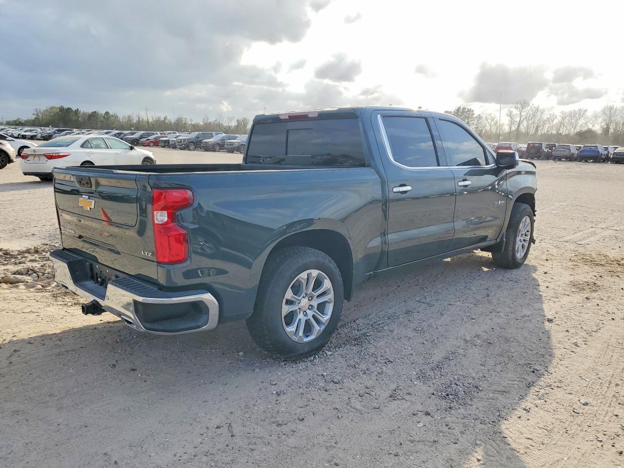 2026 CHEVROLET Silverado