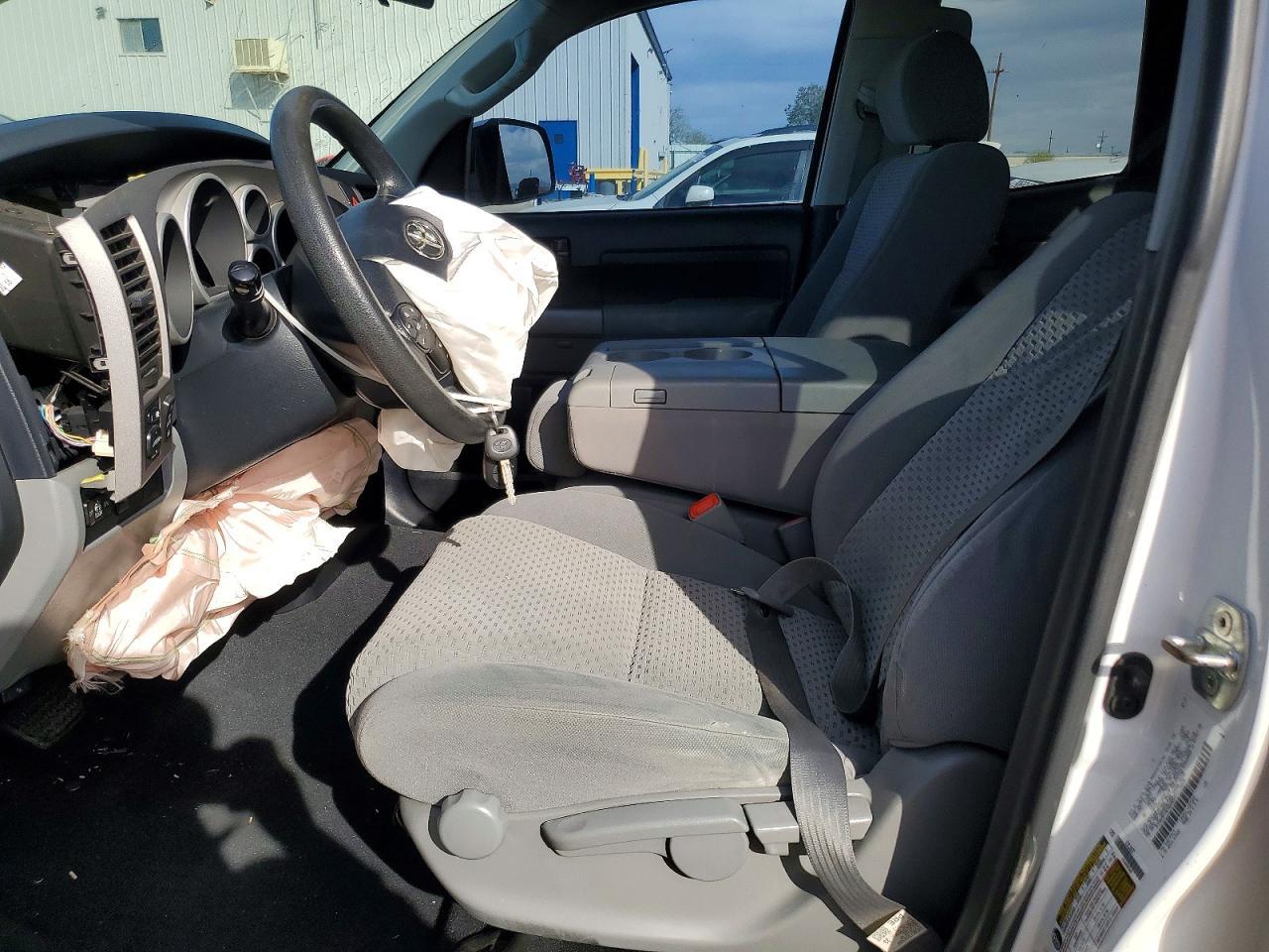 2012 TOYOTA TUNDRA