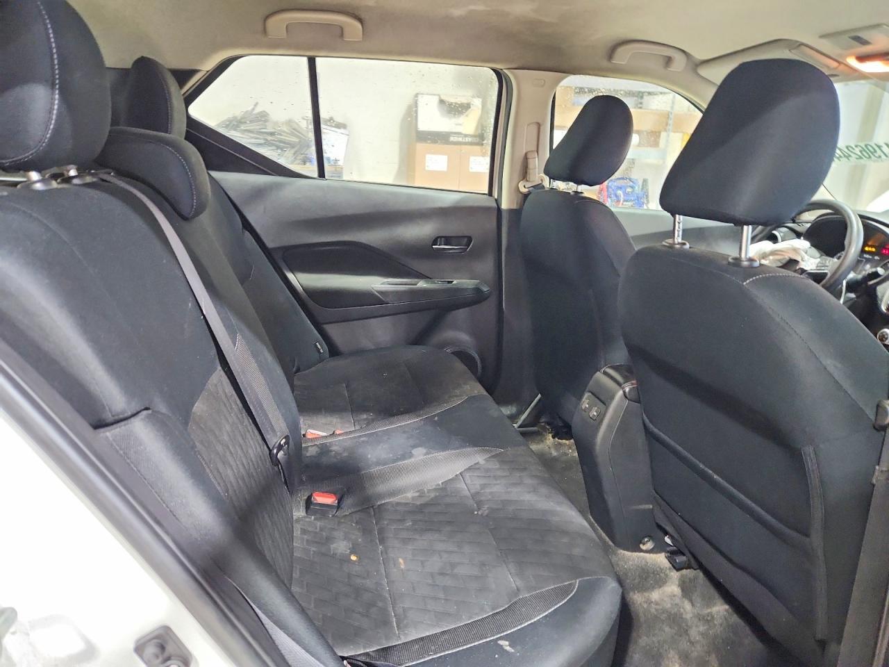 2024 NISSAN KICKS