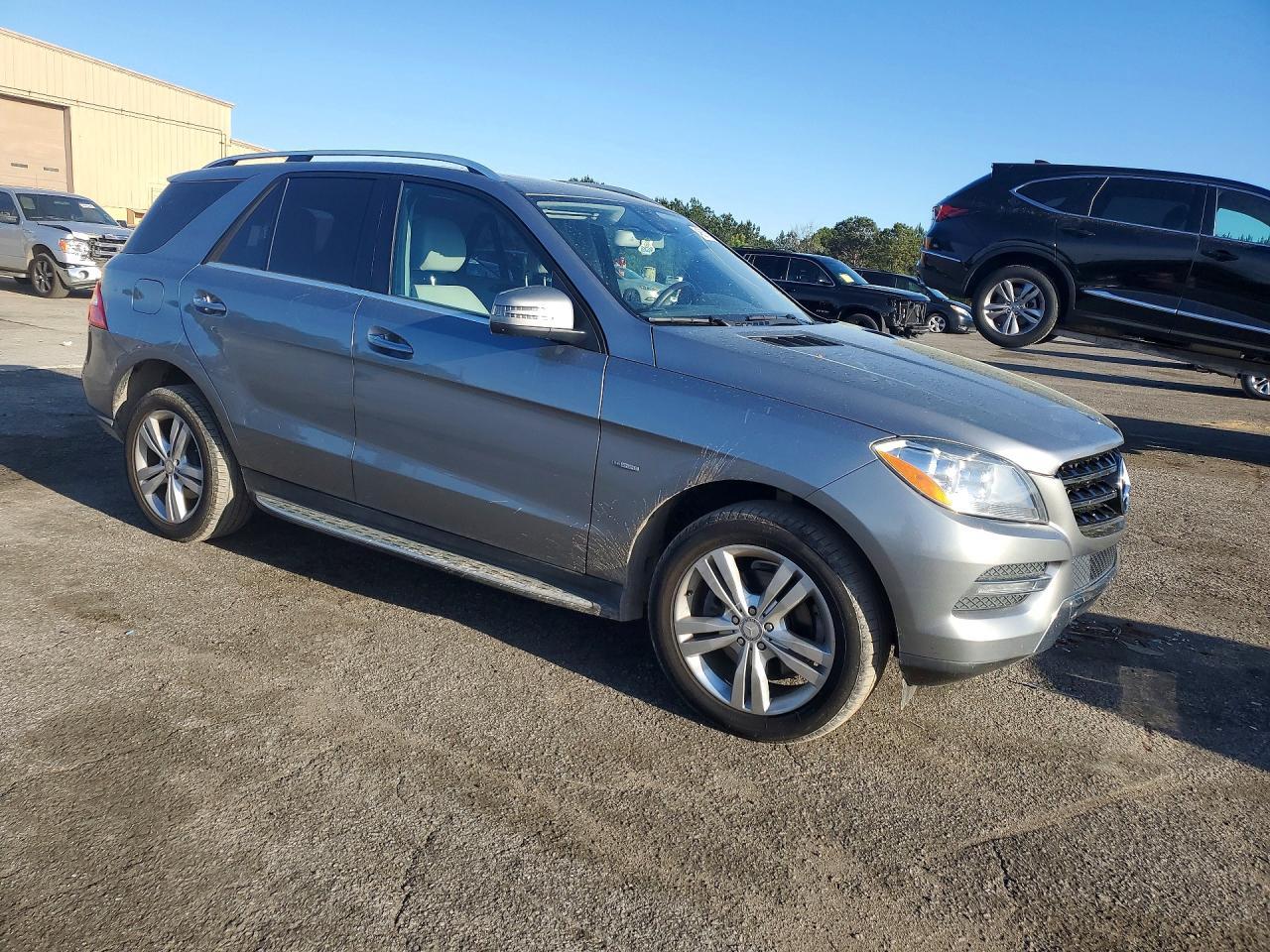 2012 MERCEDES-BENZ ML-Class