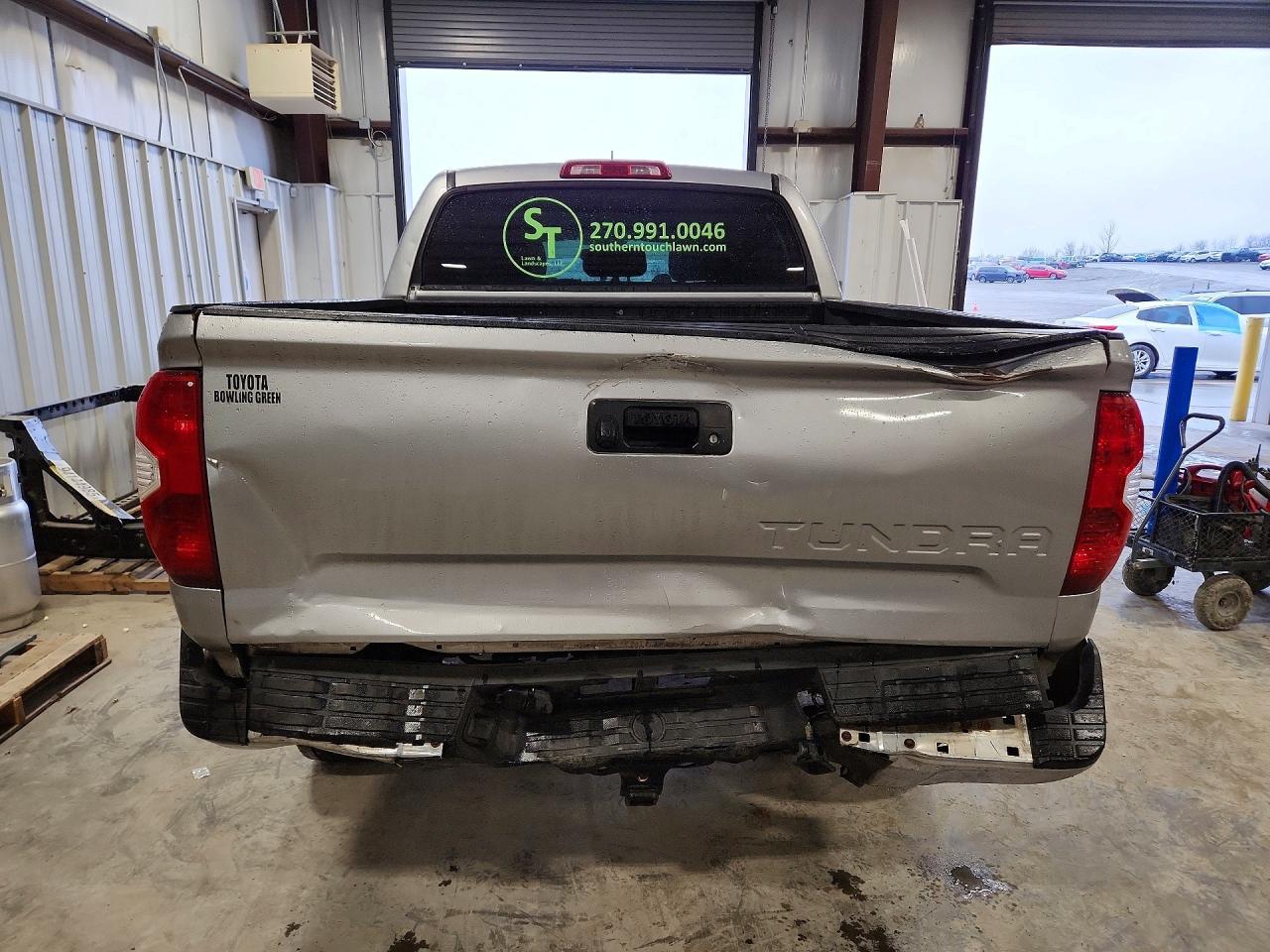 2016 TOYOTA TUNDRA