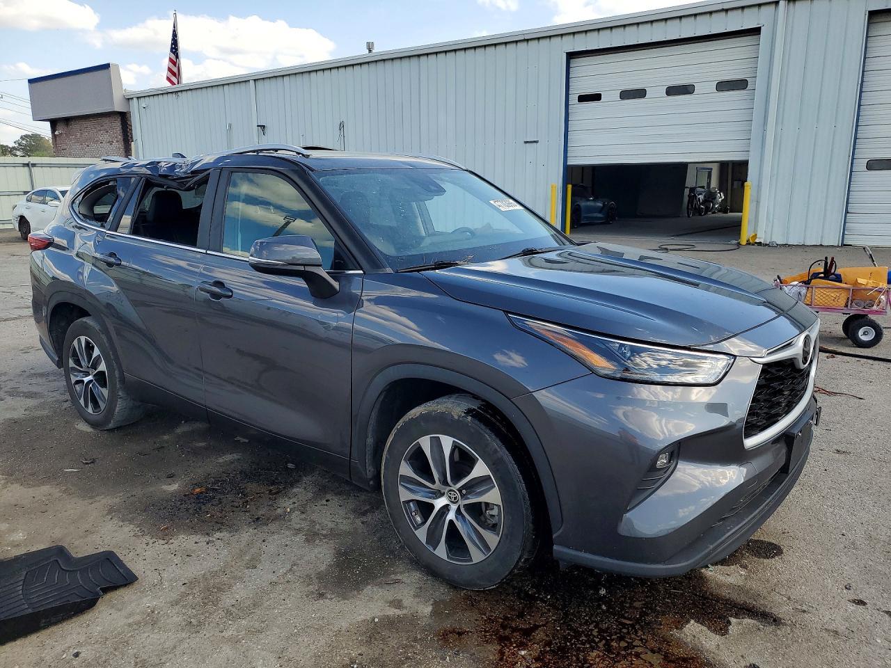 2023 TOYOTA HIGHLANDER