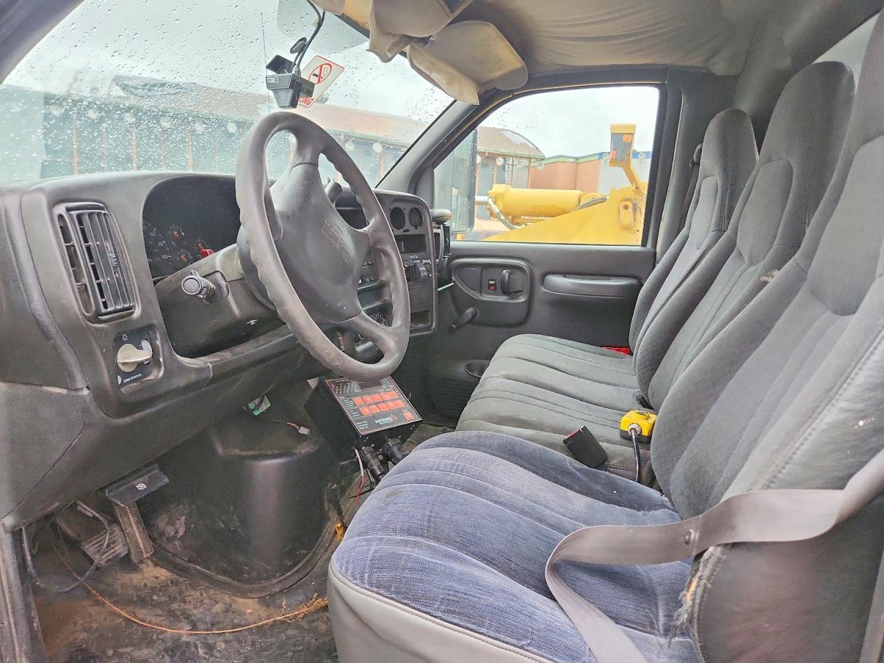 2005 GMC C7500
