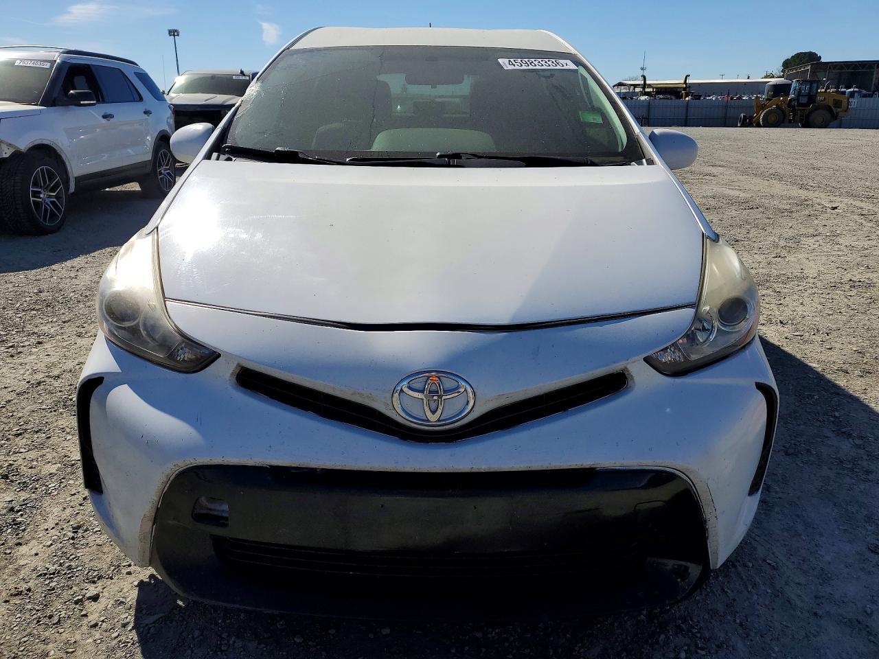 2015 TOYOTA PRIUS V